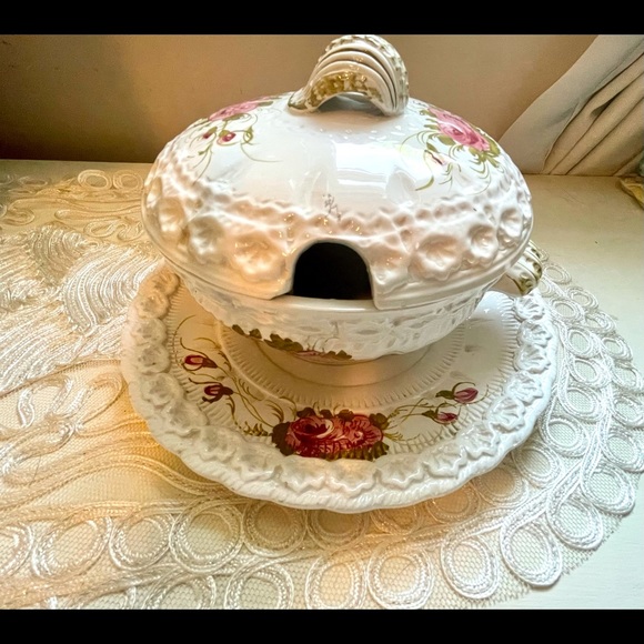 Vintage Hand painted Nora Fenton Soup Tureen and plate // Made in Italy - Picture 11 of 13